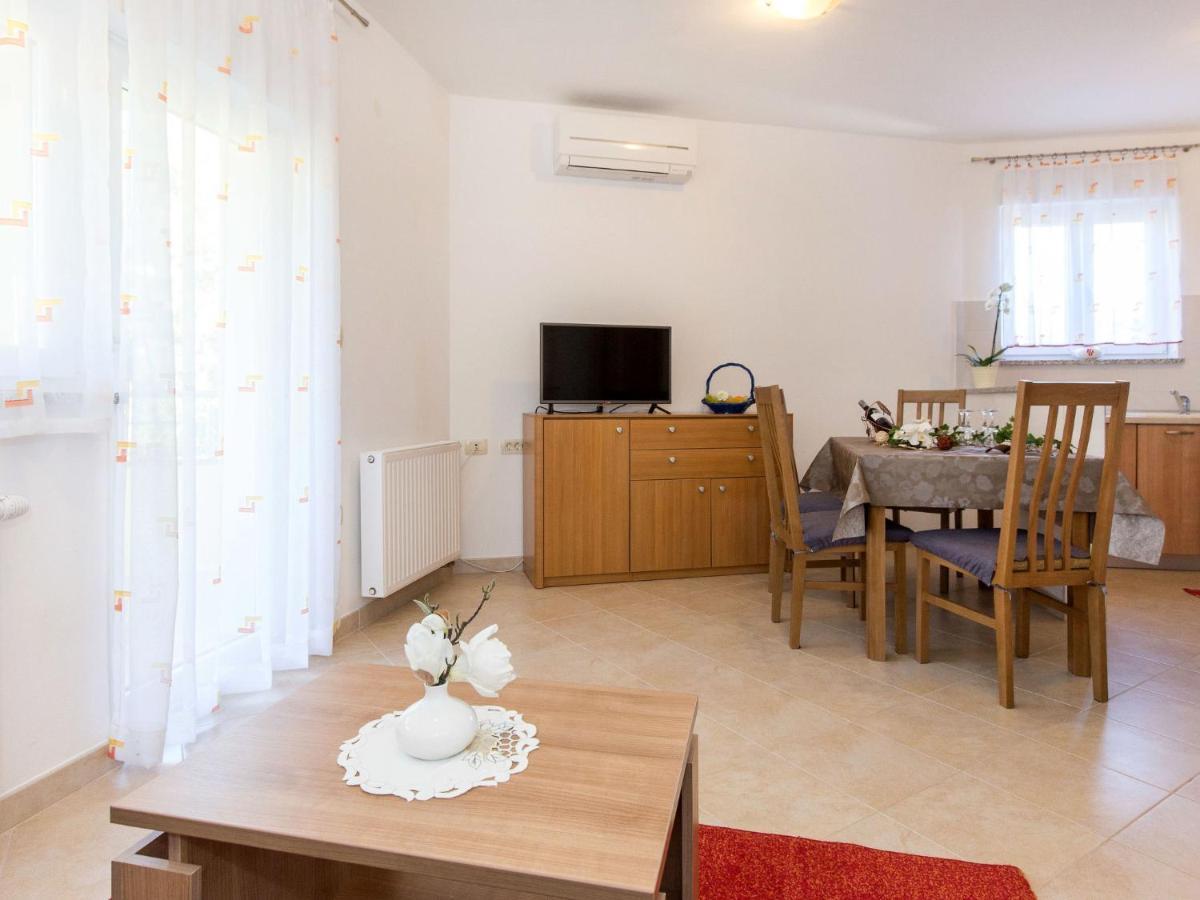Apartment Andrea - Mod141 By Interhome Martina Εξωτερικό φωτογραφία
