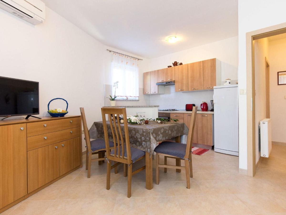Apartment Andrea - Mod141 By Interhome Martina Εξωτερικό φωτογραφία